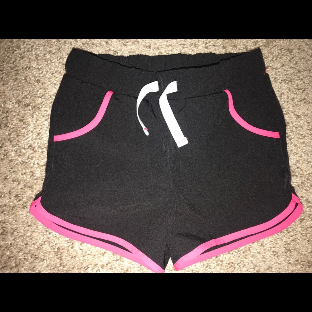 Athletic style shorts